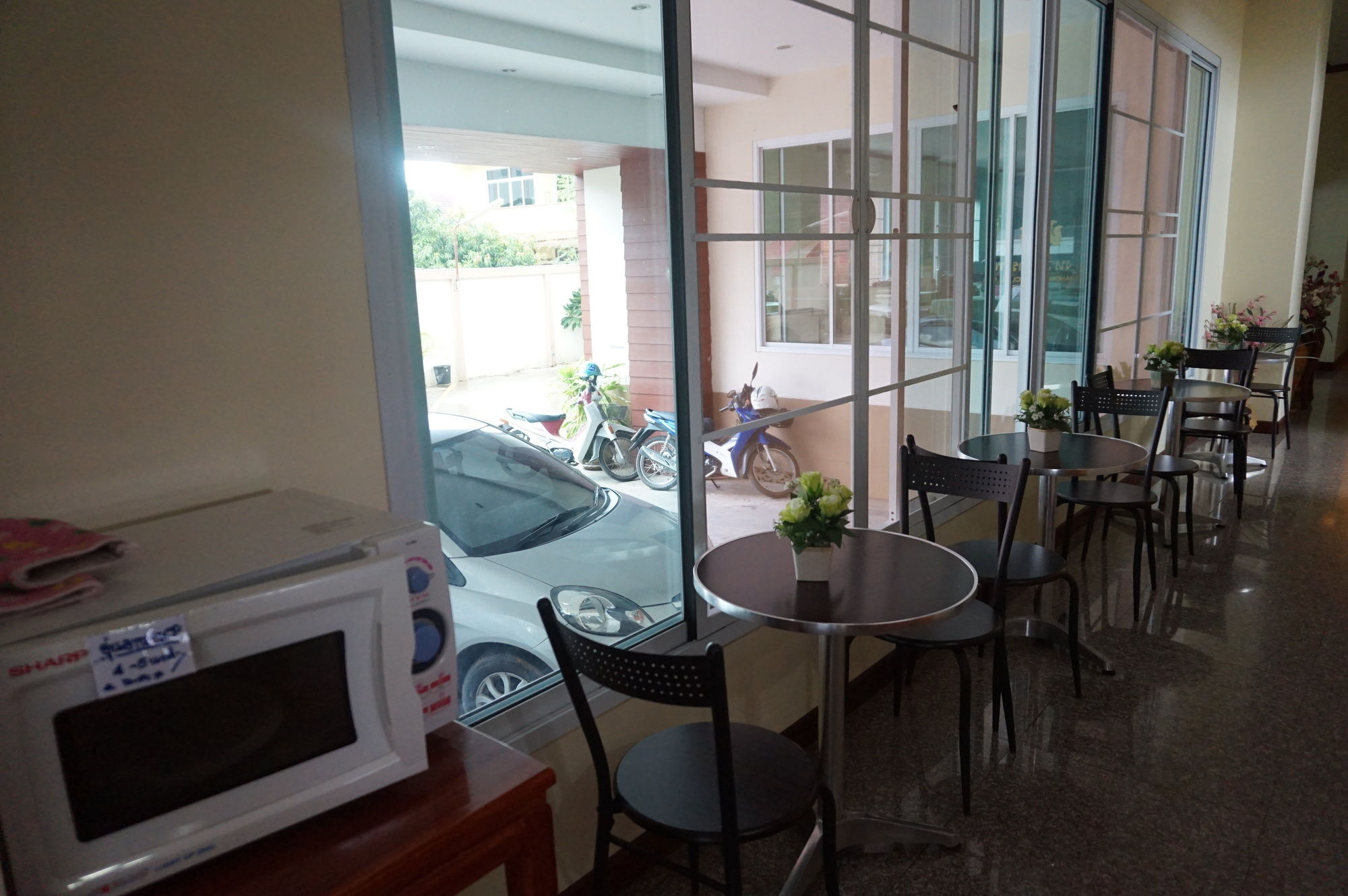 Np Residence Nakhon Phanom Exteriör bild