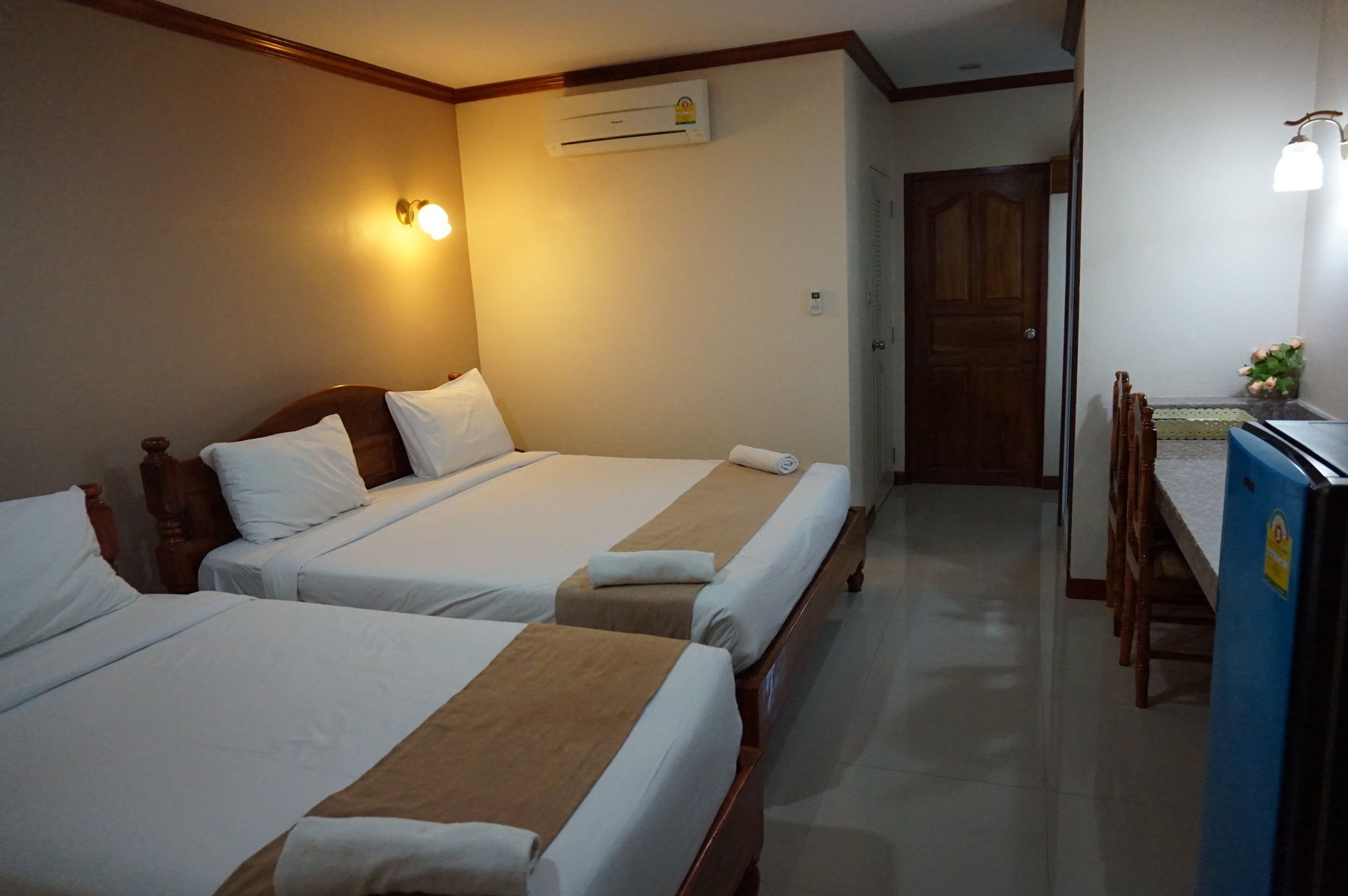 Np Residence Nakhon Phanom Exteriör bild